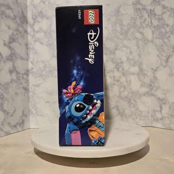 LEGO Disney: Stitch (43249) New Sealed - Picture 6 of 7